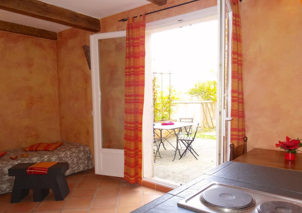 Le Mas De Pie Caud Bed & Breakfast Rognes Luaran gambar