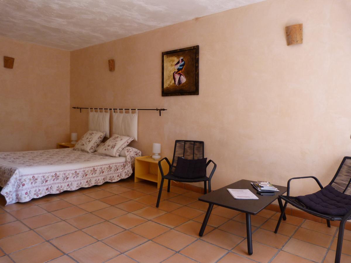 Le Mas De Pie Caud Bed & Breakfast Rognes Luaran gambar